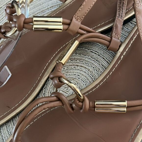 Montego Bay Club Tan Sandals with Gold Accents Size 9 - Picture 8 of 12
